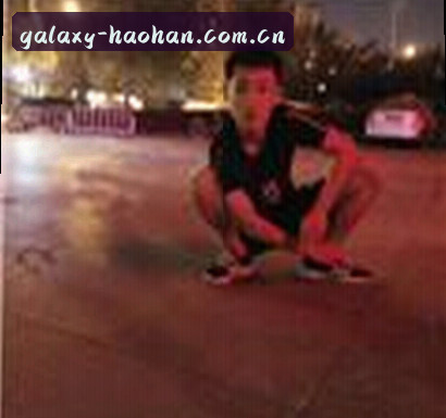 王磊
